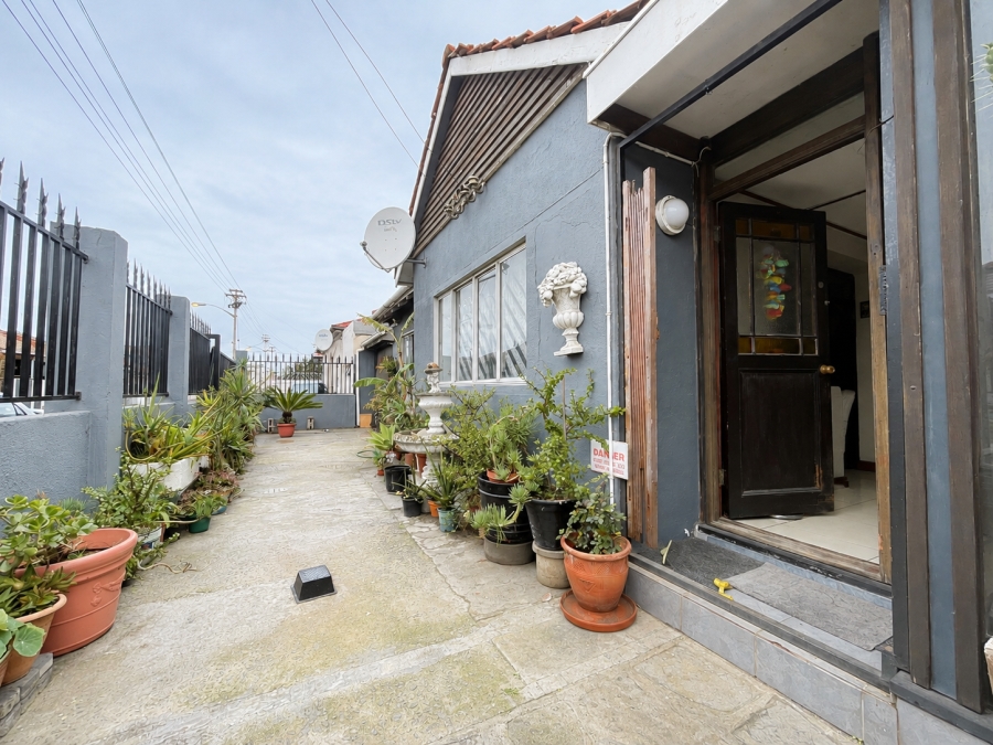 3 Bedroom Property for Sale in Brooklyn Western Cape